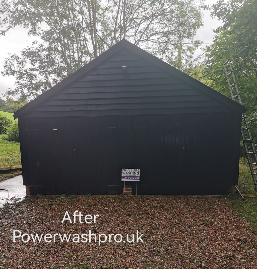 Expert-Pressure-Washing-Services-In-Thame 1