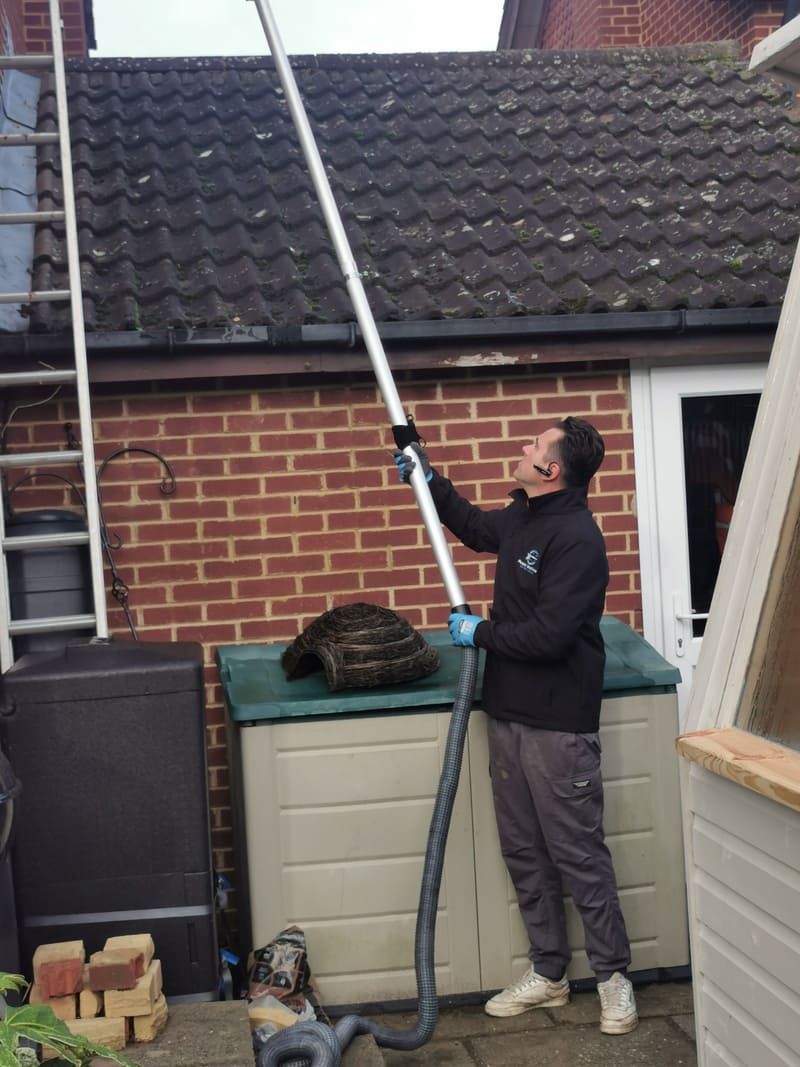Clogged-Gutter-Cleaning-In-Thame-With-The-Gutter-Vac 0