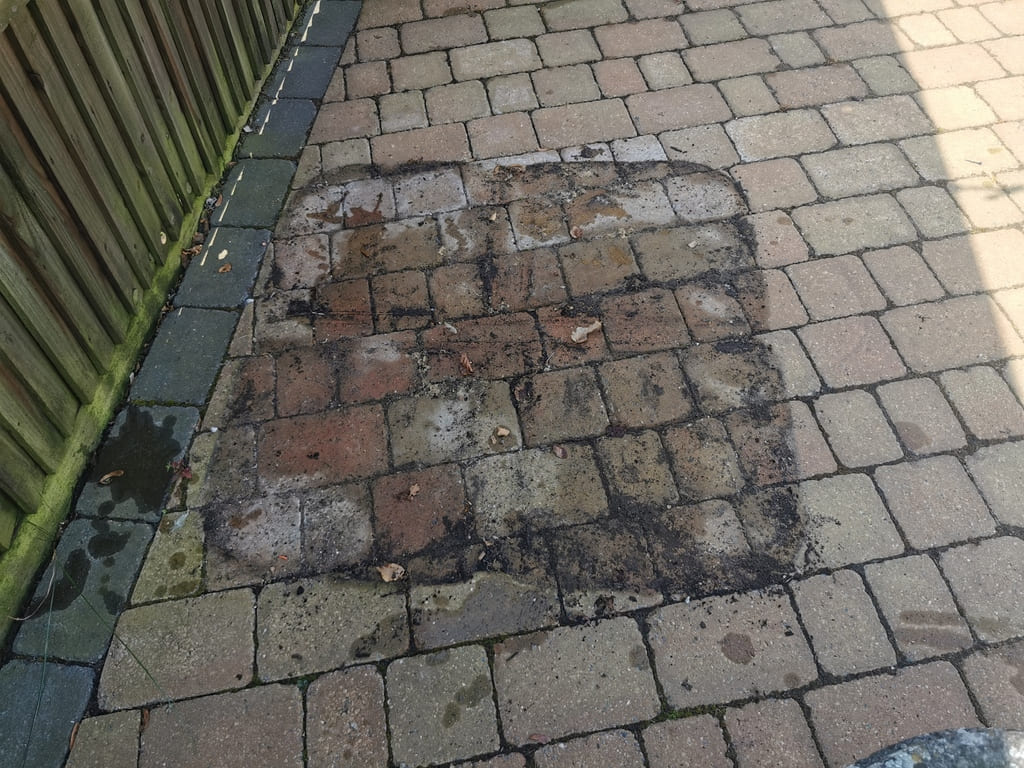 Top-Quality-Driveway-Cleaning-Completed-in-High-Wycombe 0