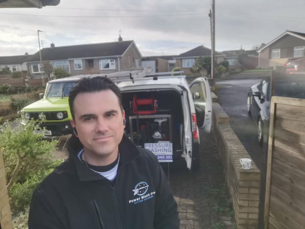 Pressure-Washing-Makeover-In-Thame 1
