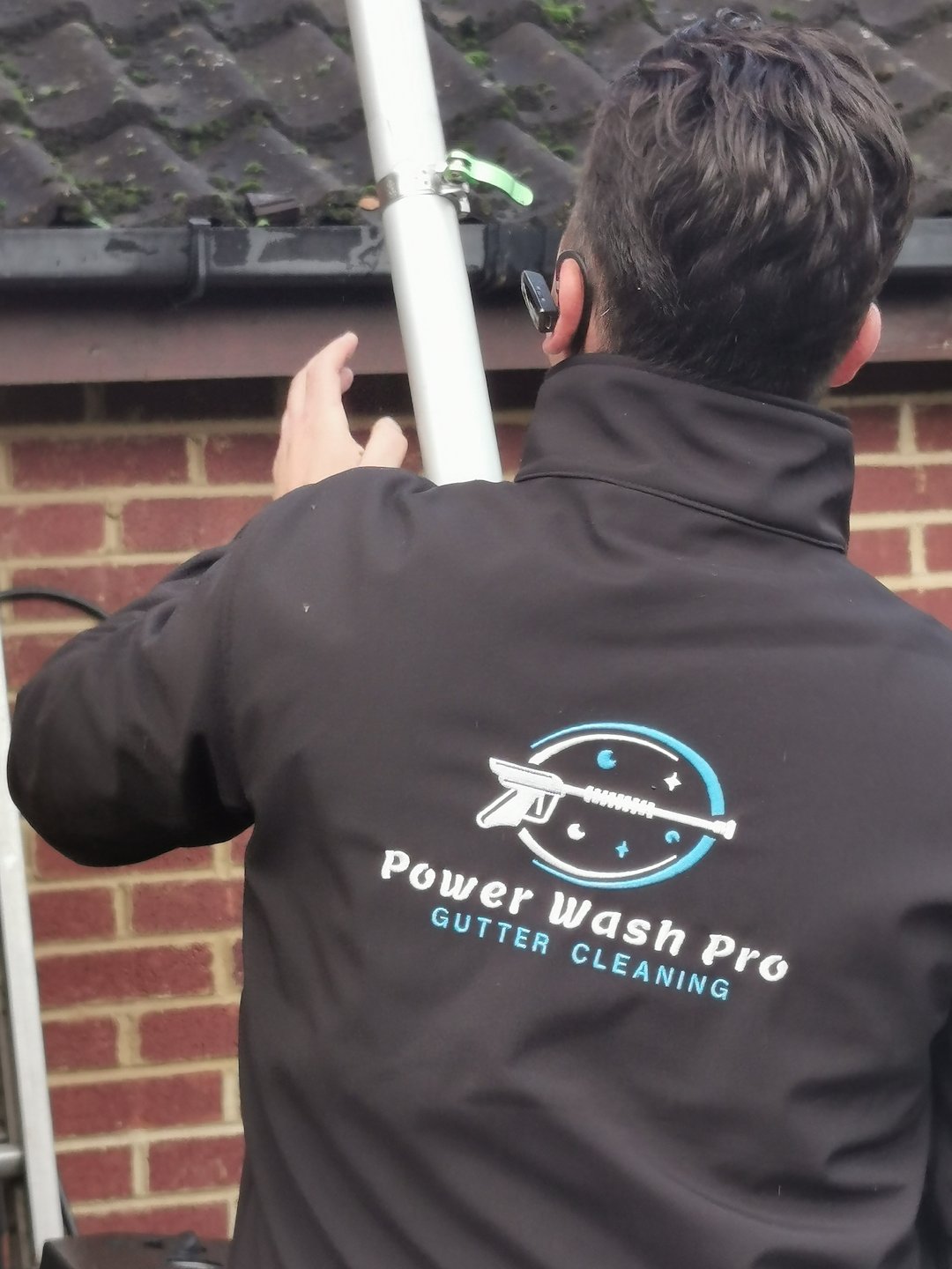 Commercial-Gutter-Cleaning-Service-Oxford 0