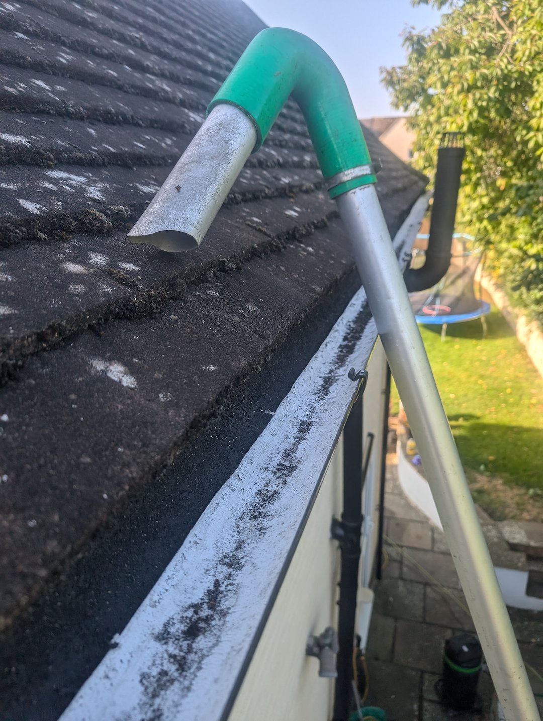 Gutter-Cleaning-in-Henley-On-Thames 1