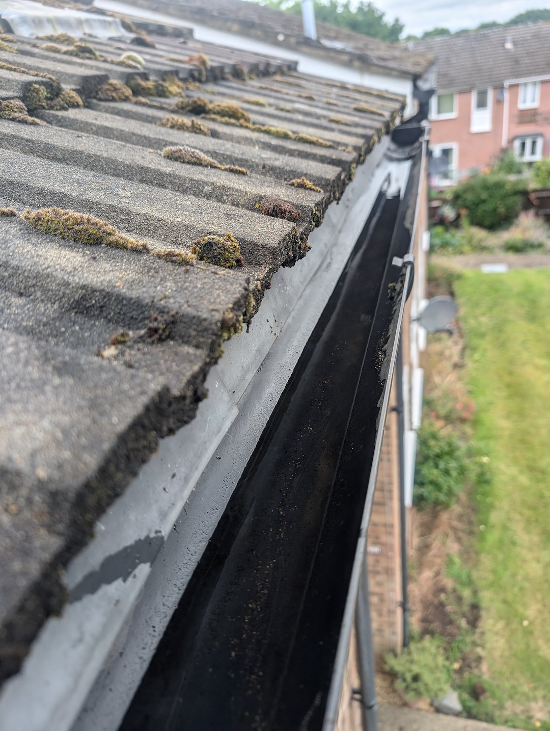 Thame-Trusted-Gutter-Cleaning-Service 0