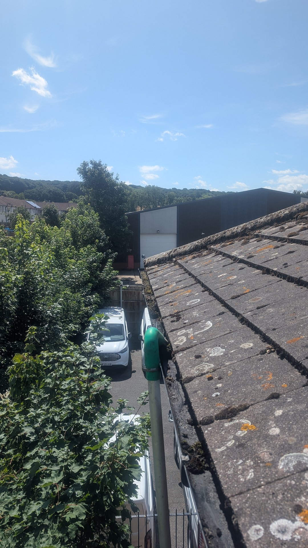 Gutter-Cleaning-for-Cala-Homes-Marlow 0