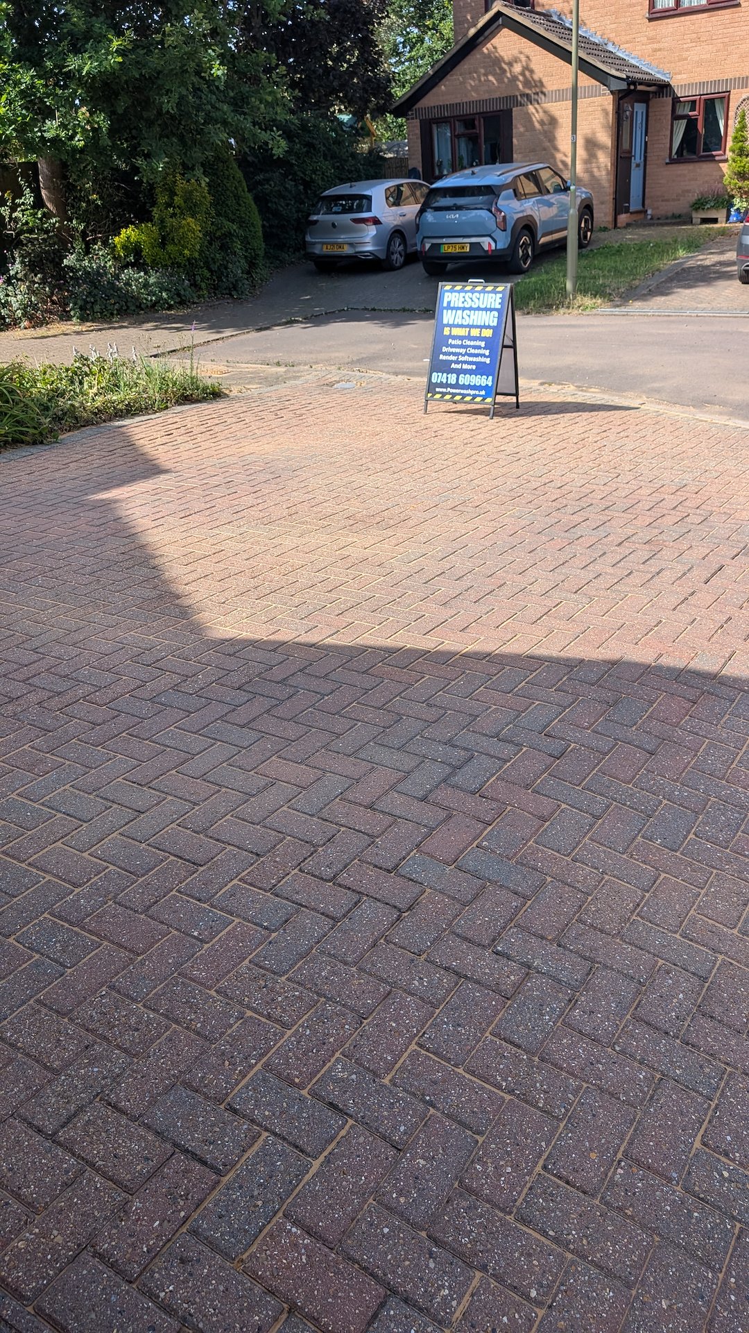 Driveway-Cleaning-in-Beaconsfield 0