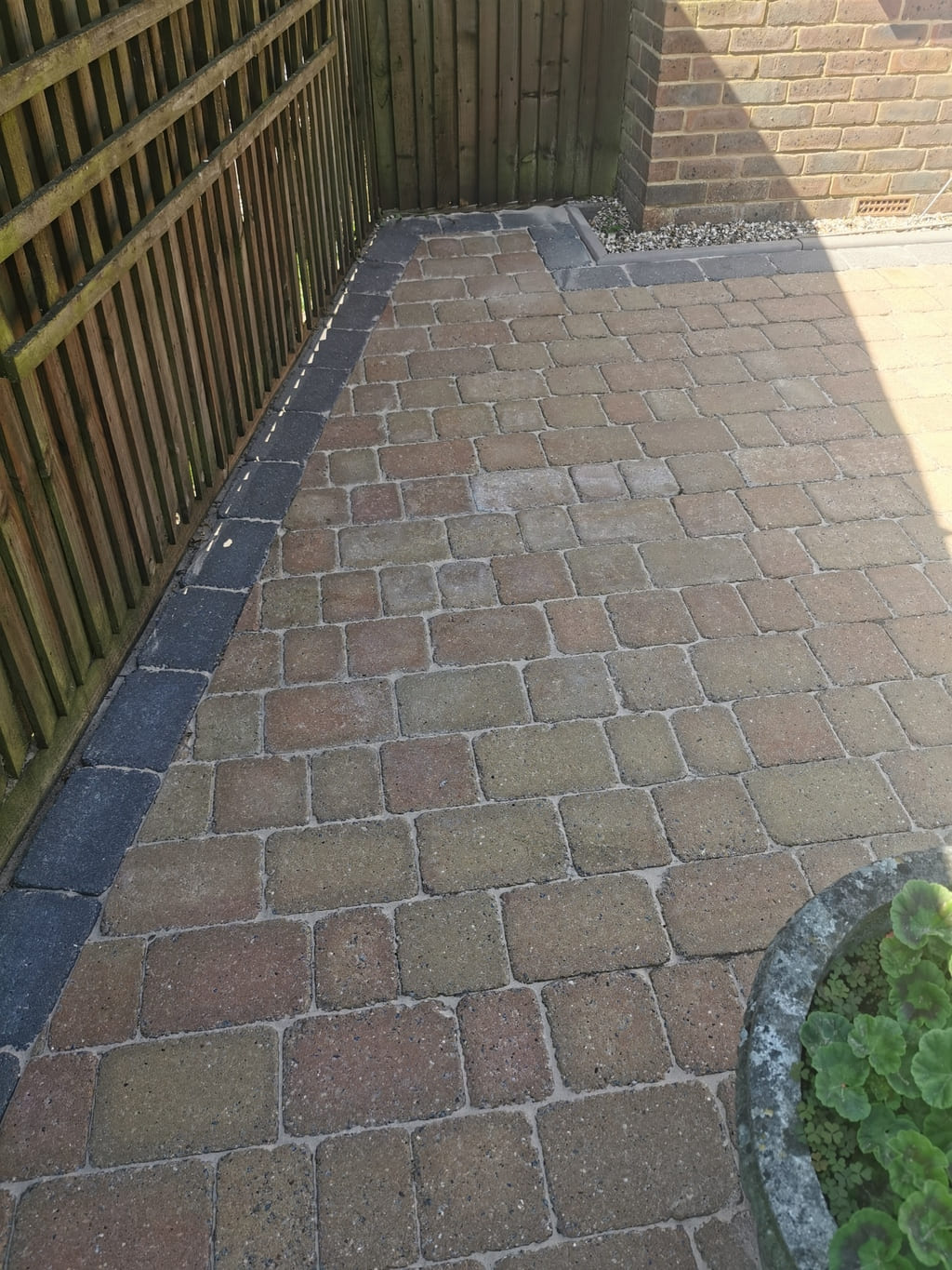 Top-Quality-Driveway-Cleaning-Completed-in-High-Wycombe 2