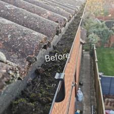 Gutter-Cleaning-in-frosty-Thame 0