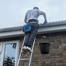 Gutter-Cleaning-Thame-After-Rain-Chaos 0