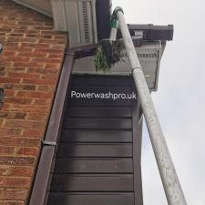 Unblocking-The-Unblockable-Downpipe-Gutter-Cleaning-In-Thame 1